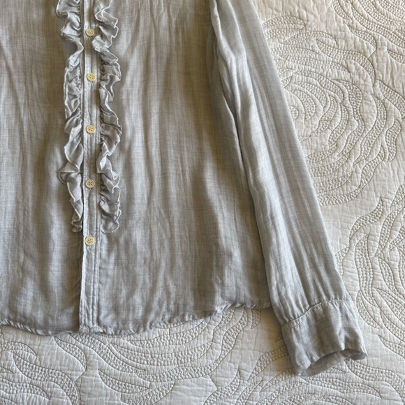 CP Shades Light Gray Ruffle-Front Linen Button-Up Top - Picture 3 of 12